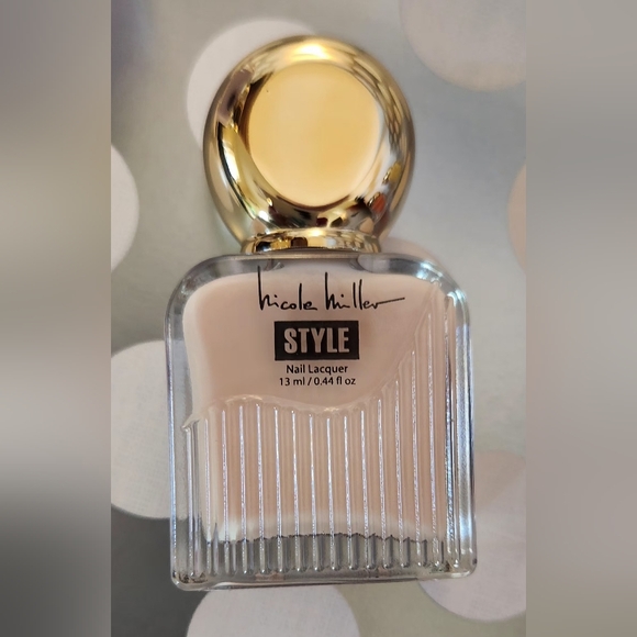 Nicole Miller STYLE Nail Polish Set — Lavender, Yellow, Coral, Pale Pink - Picture 5 of 6